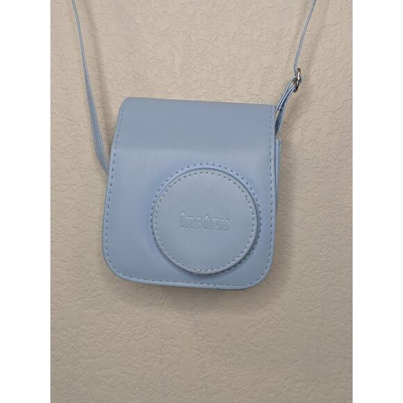 Fujifilm INSTAX MINI 7+ Camera Case Powder Blue - Picture 2 of 5